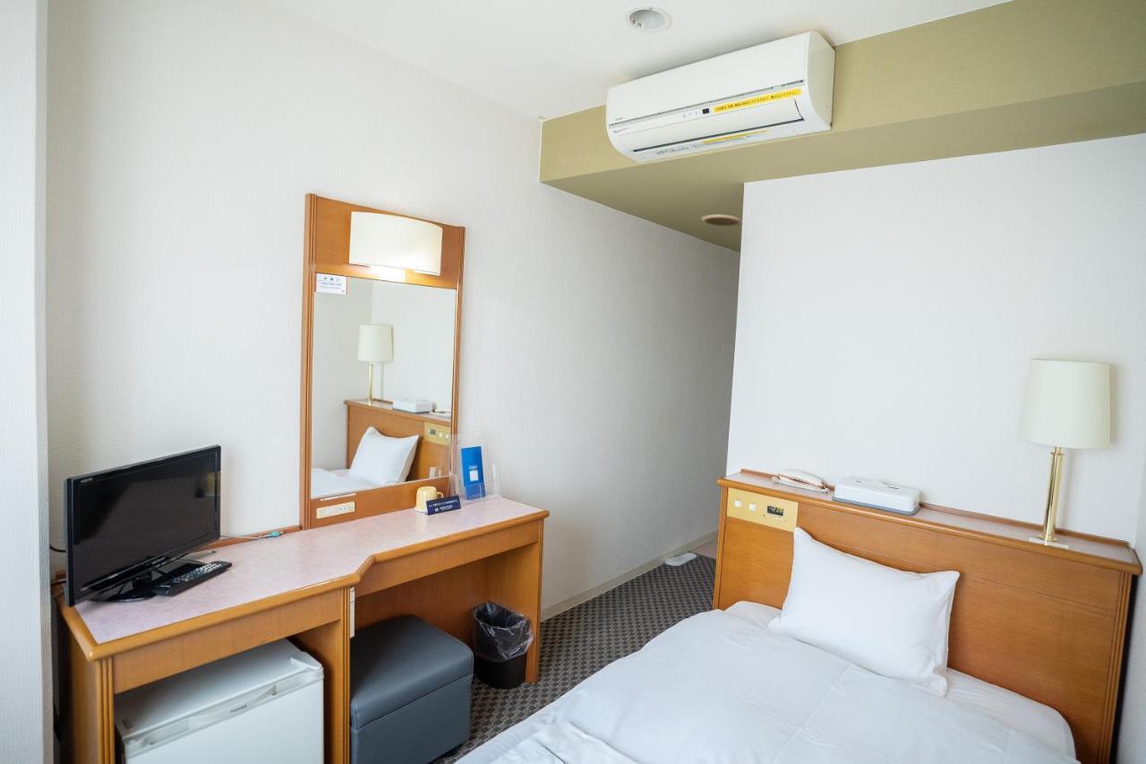 Hotel Casabella Inn Кобе Екстериор снимка