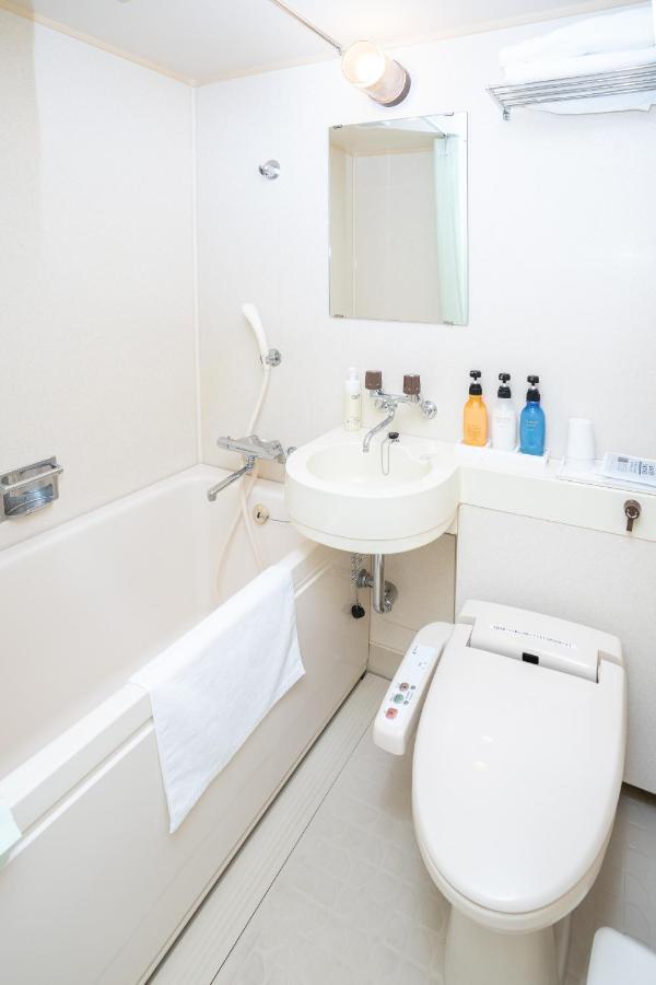 Hotel Casabella Inn Кобе Екстериор снимка