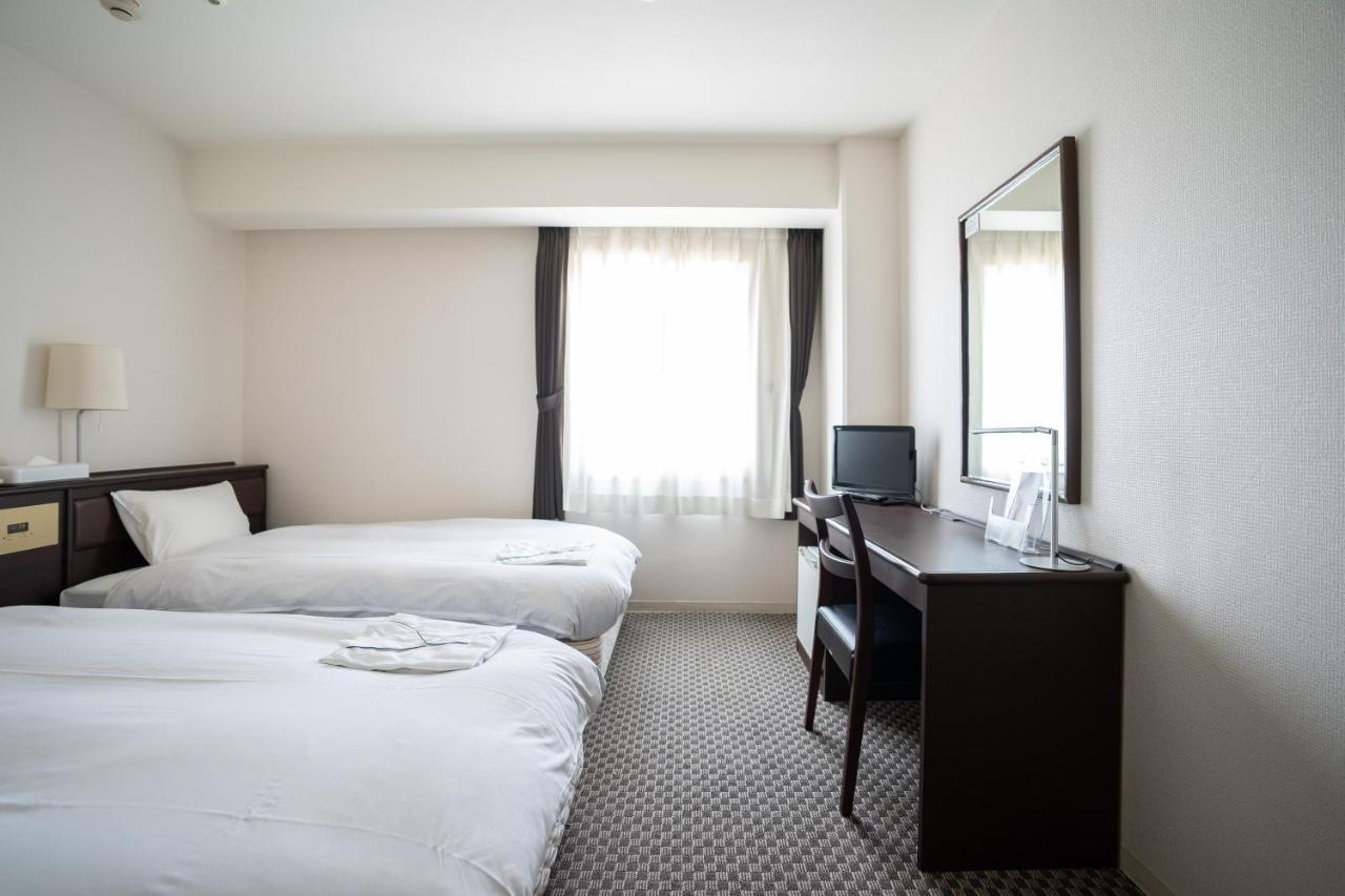 Hotel Casabella Inn Кобе Екстериор снимка