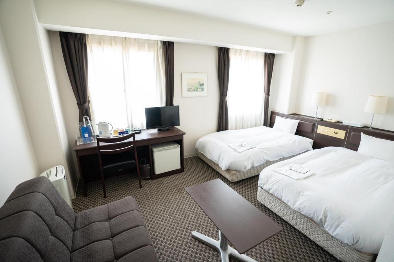 Hotel Casabella Inn Кобе Екстериор снимка