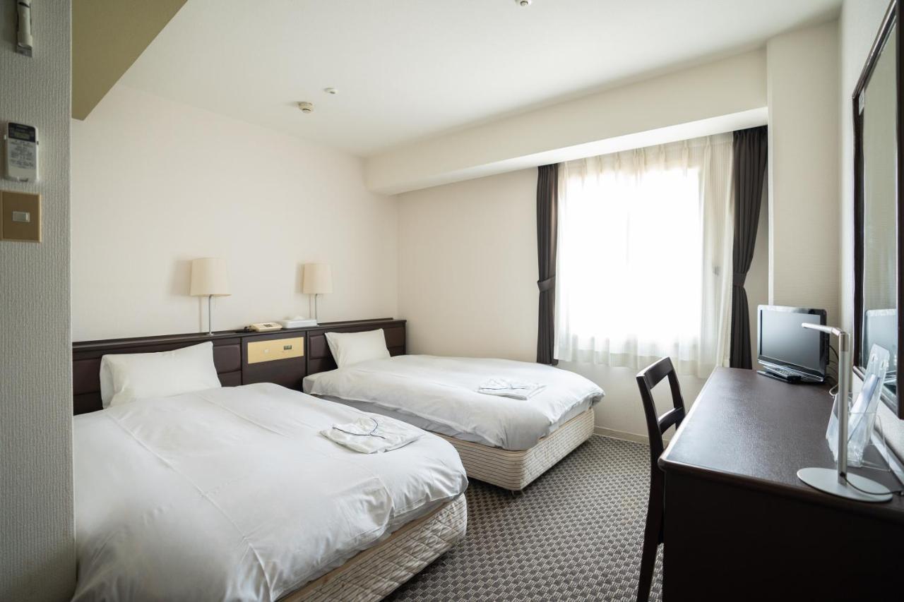 Hotel Casabella Inn Кобе Екстериор снимка